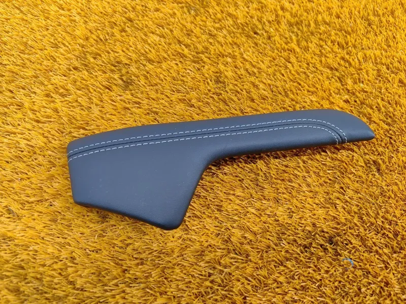 Накладка на торпедо