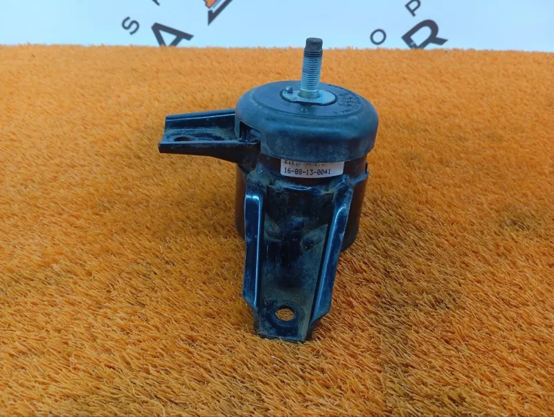 Подушка двигателя