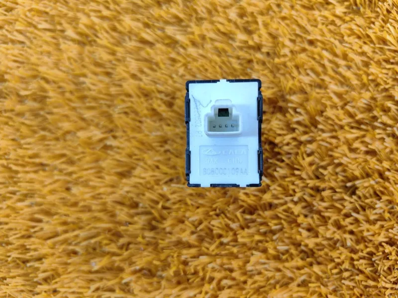 Кнопка стеклоподъемника