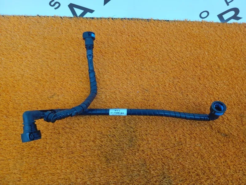 Трубка топливная