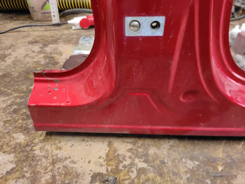 Порог с центральной стойкой