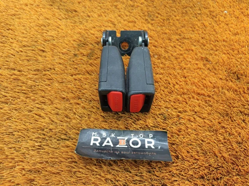 Ответная часть ремня безопасности