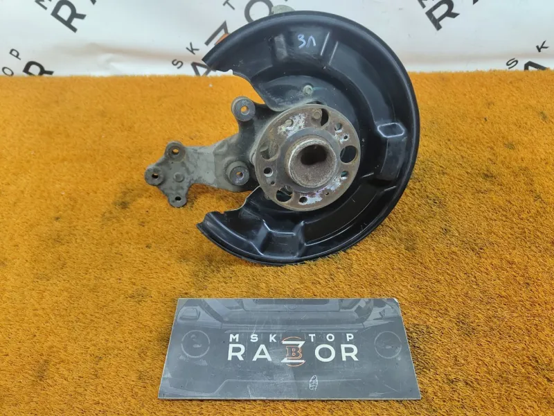 Кулак поворотный