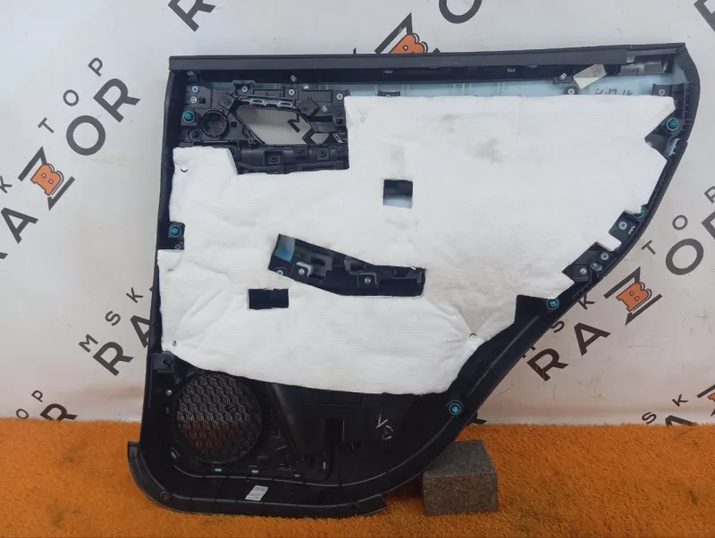 Обшивка двери