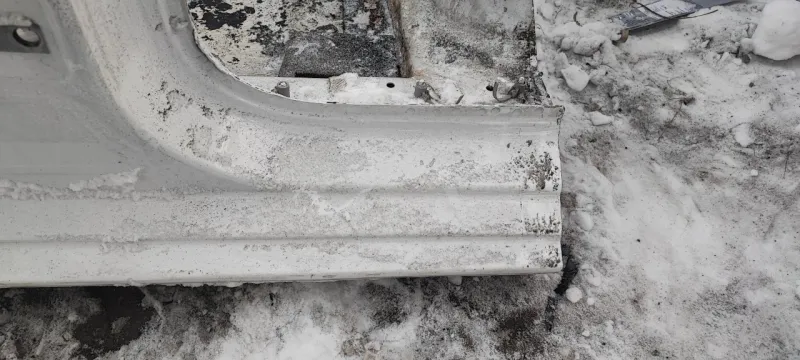 Порог с центральной стойкой