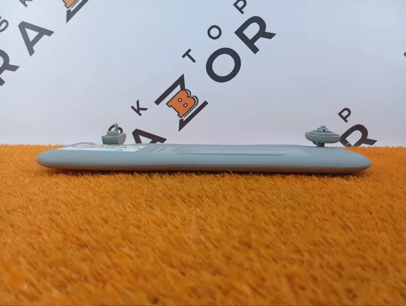 Козырек солнцезащитный