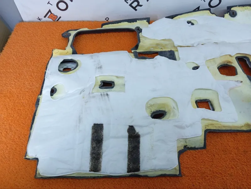 Шумоизоляция моторного отсека