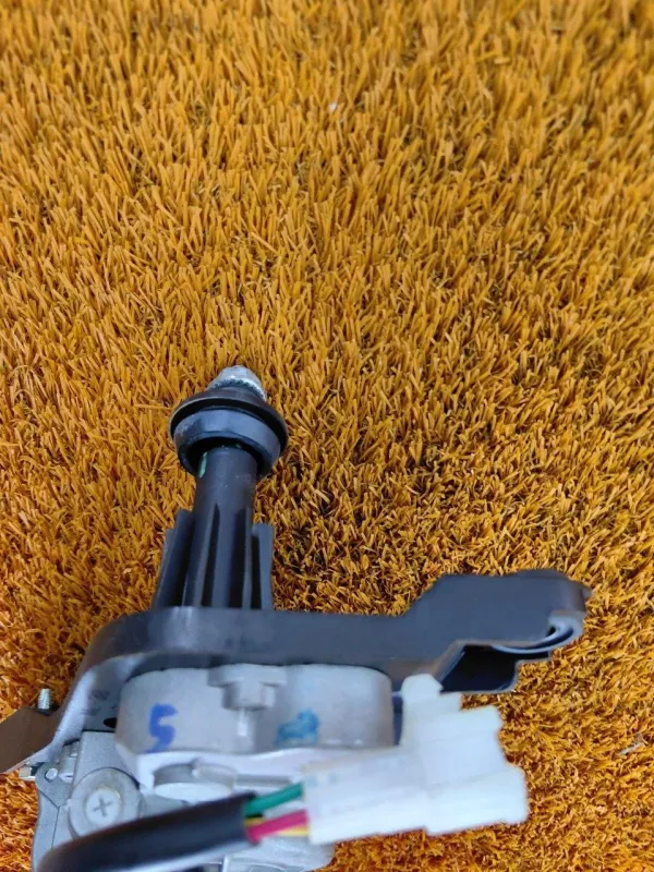 Мотор стеклоочистителя