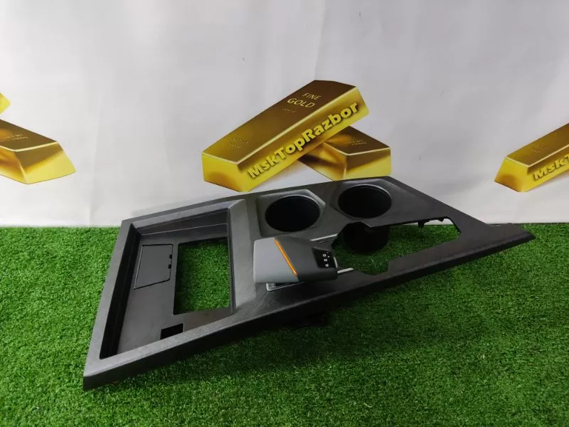 Накладка центральной консоли