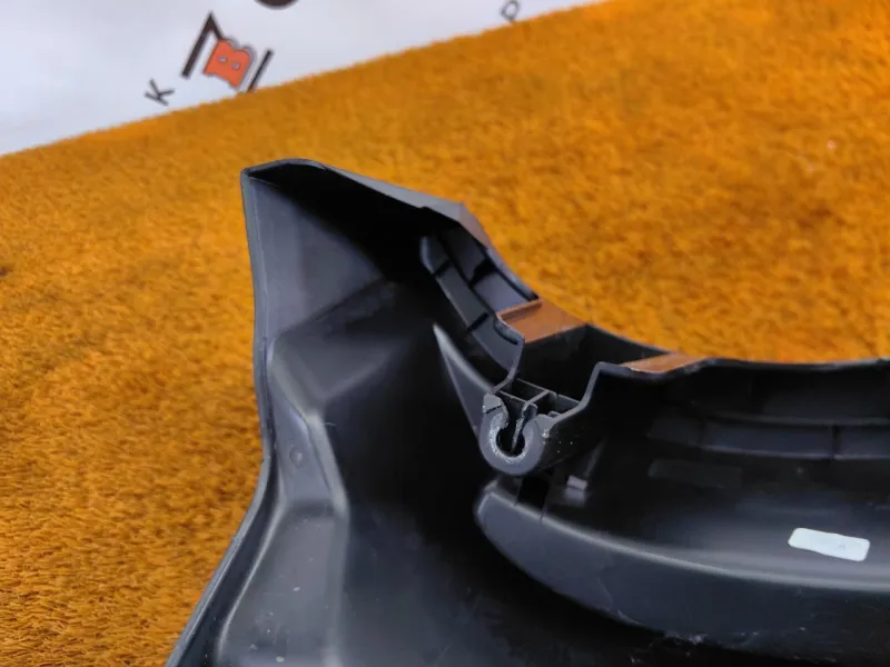 Накладка на порог салона