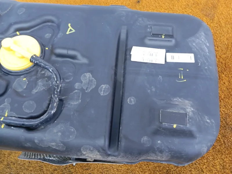 Бак топливный