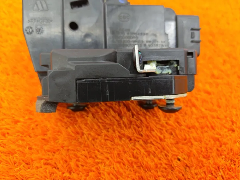 Замок двери