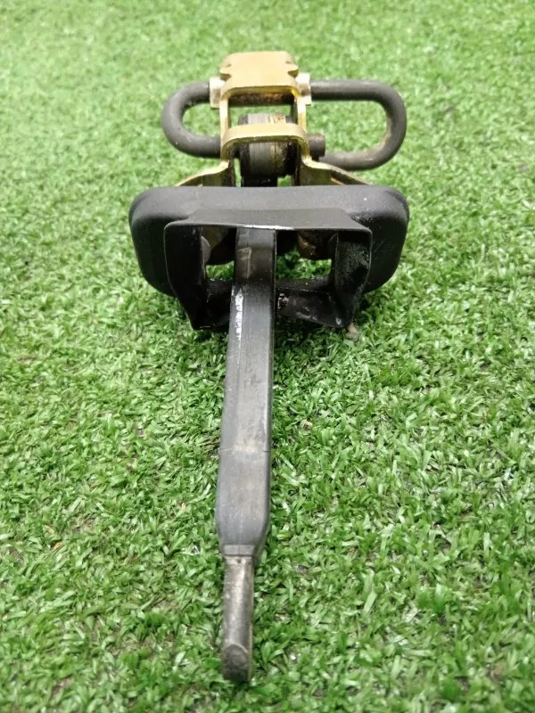 Ограничитель двери