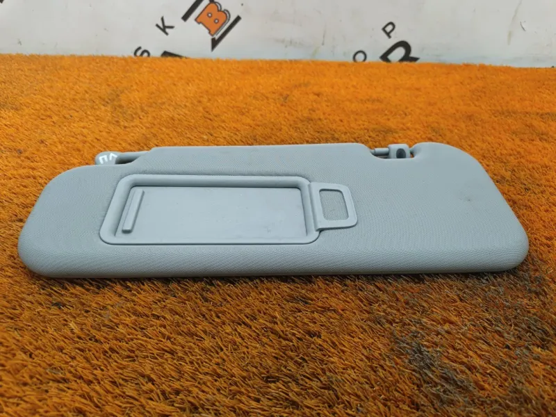 Козырек солнцезащитный