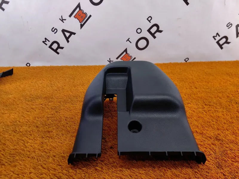 Кожух рулевой колонки