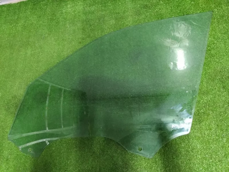 Стекло двери BMW X5 2007 51337137013 E70, переднее левое