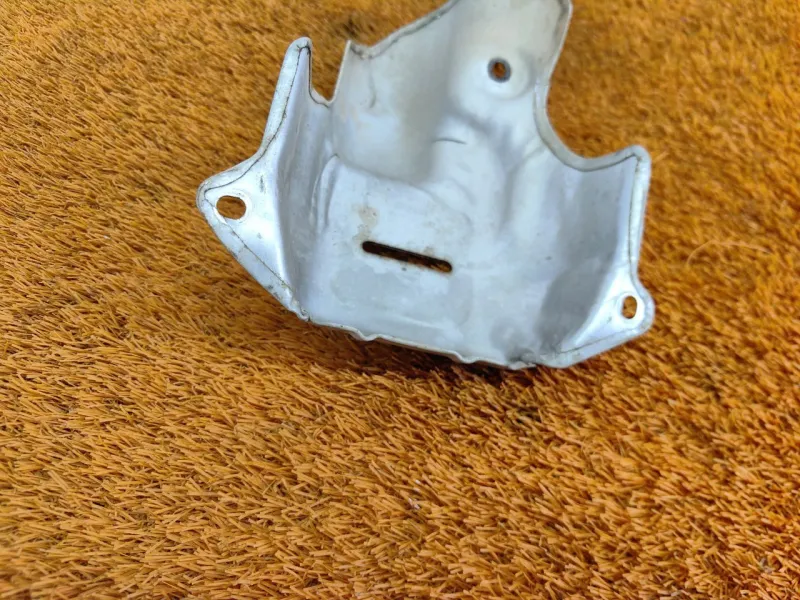 Экран коллектора выпускного