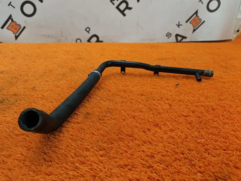 Трубка системы охлаждения