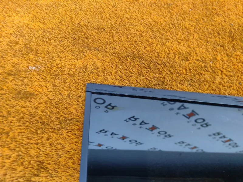 Форточка задняя