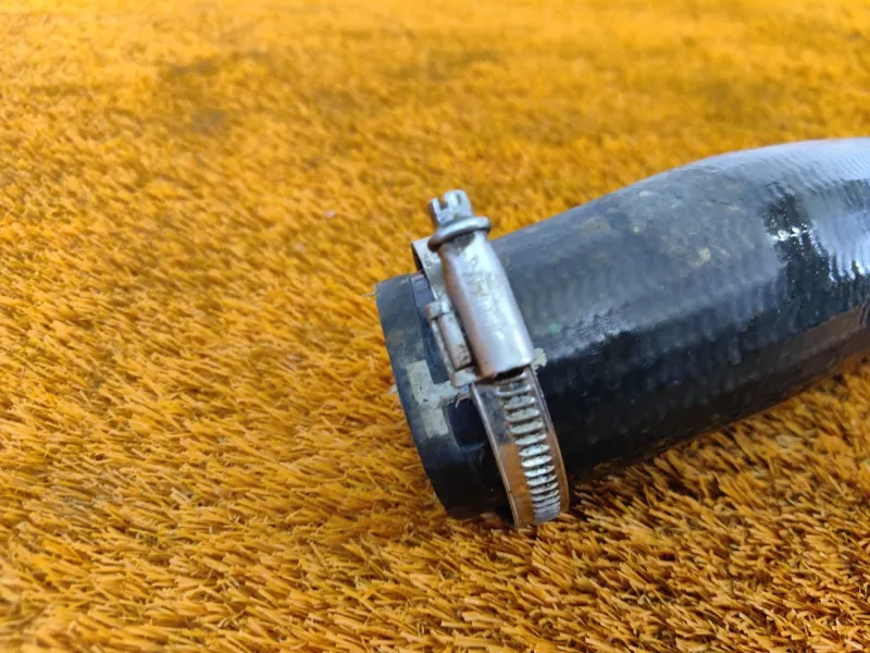 Патрубок интеркулера