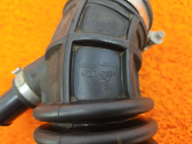 Патрубок воздушного фильтра