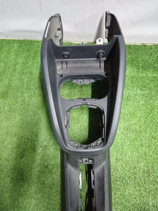 Консоль центральная