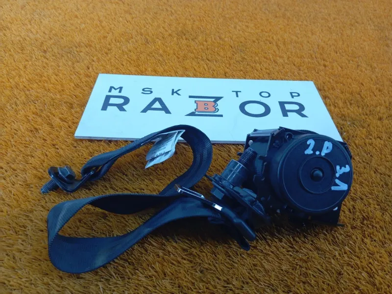 Ремень безопасности