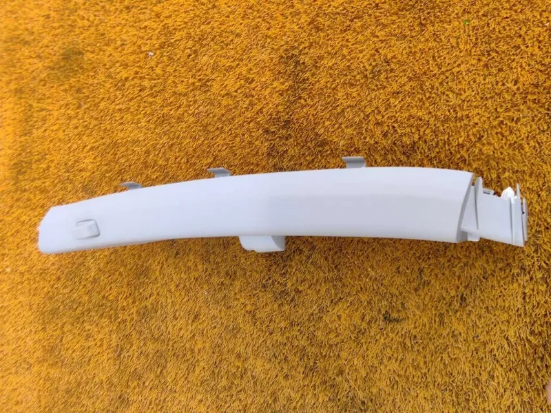 Накладка на стойку кузова