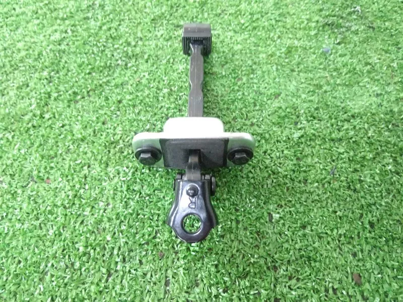 Ограничитель двери