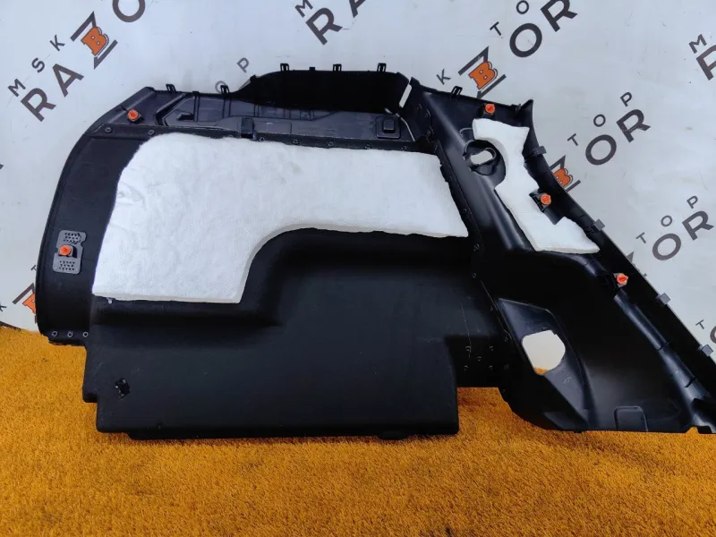 Обшивка багажника