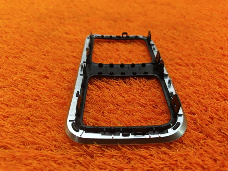 Накладка центральной консоли