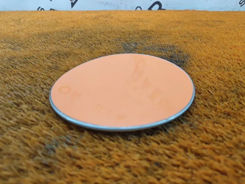 Лючок топливного бака