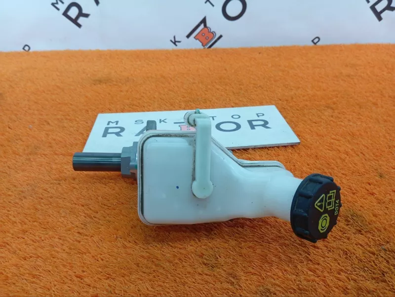 Главный тормозной цилиндр