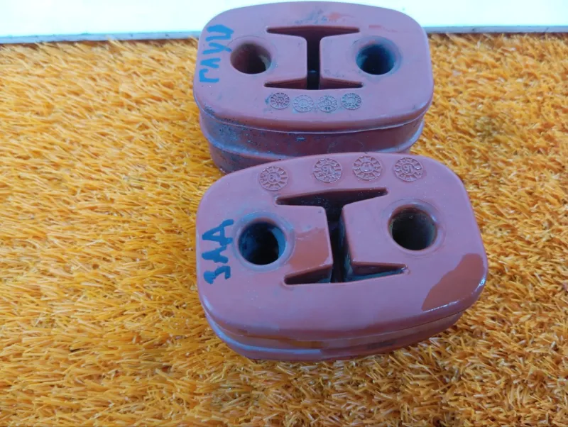 Крепление глушителя