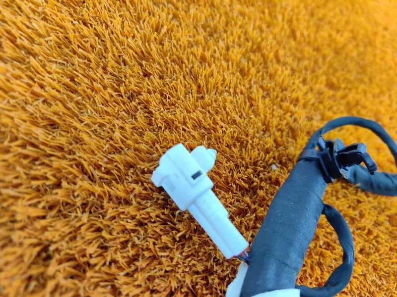 Электропроводка крышки багажника