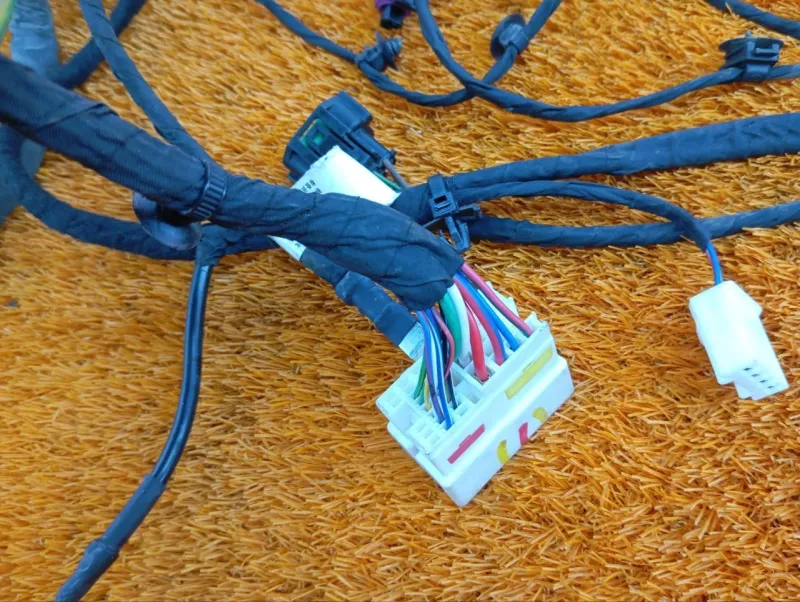 Проводка подкапотная