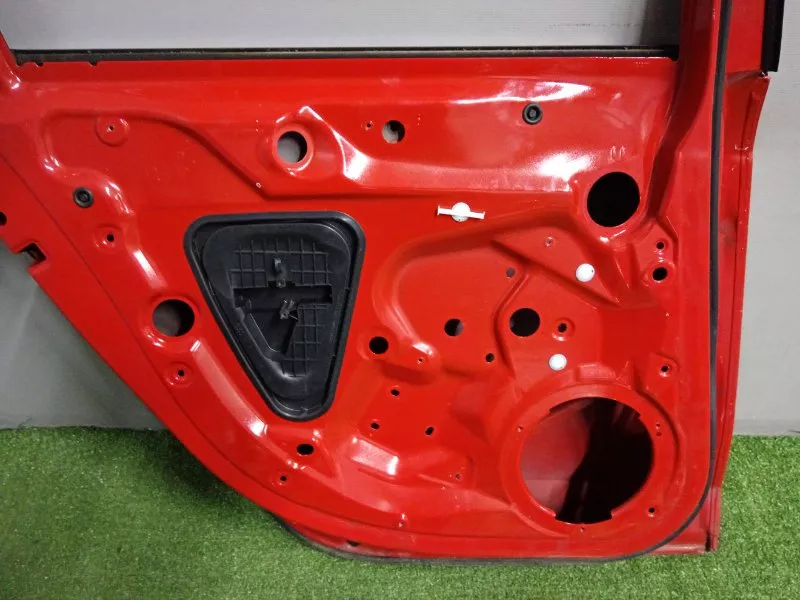 Дверь Audi A4 2008 8K9833051D B8, задняя левая