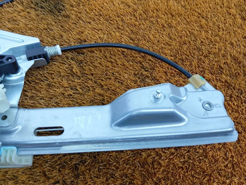 Стеклоподъемник