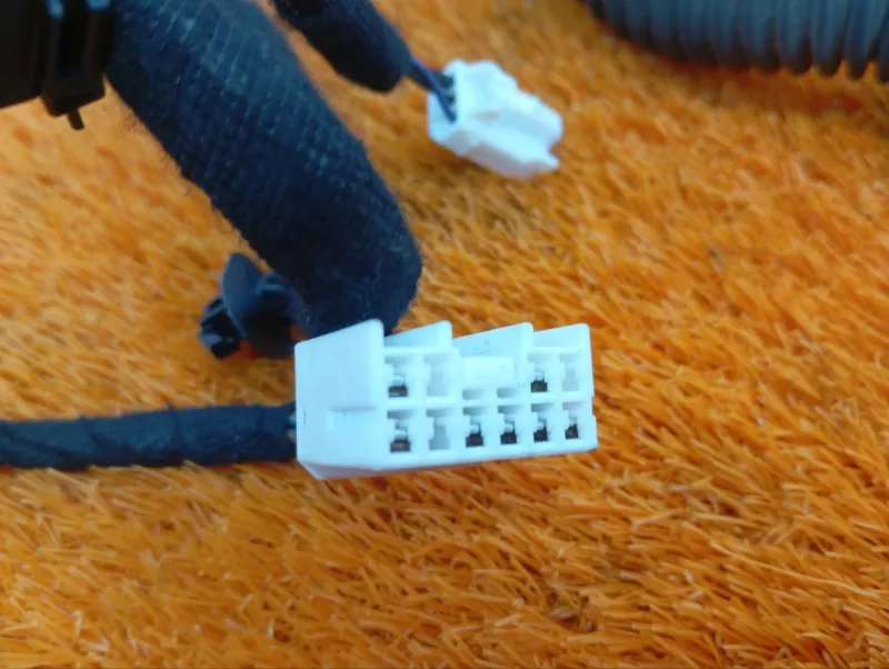 Проводка крышки багажника