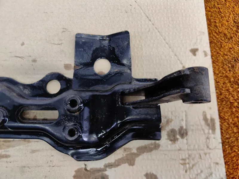 Кронштейн редуктора