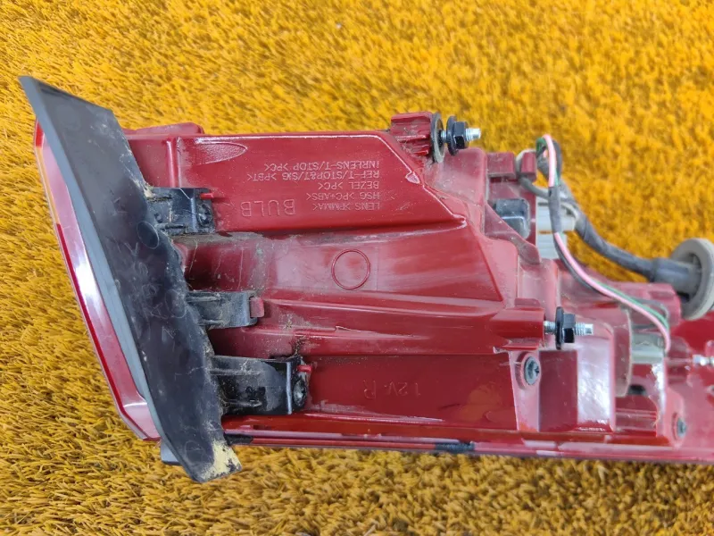 Фонарь задний