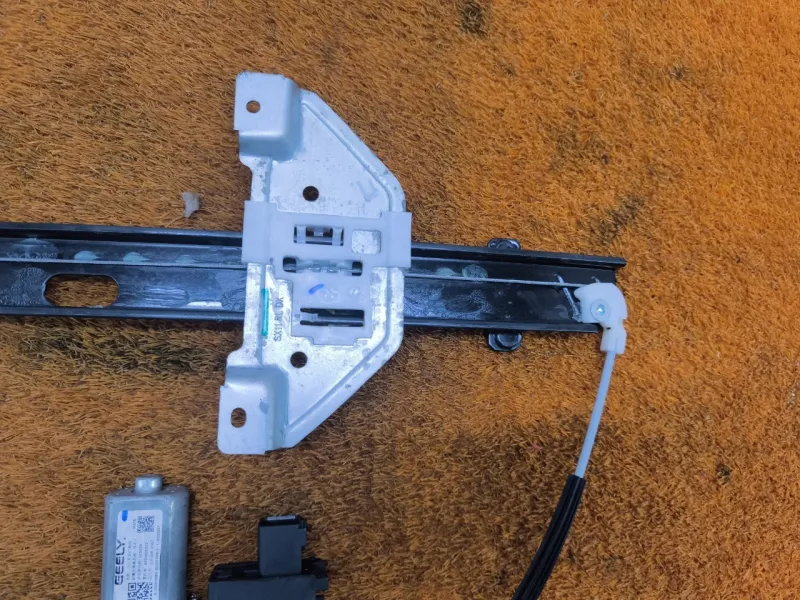 Стеклоподъемник