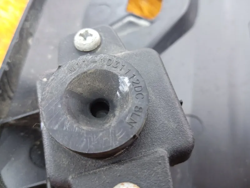 Декоративная крышка двигателя