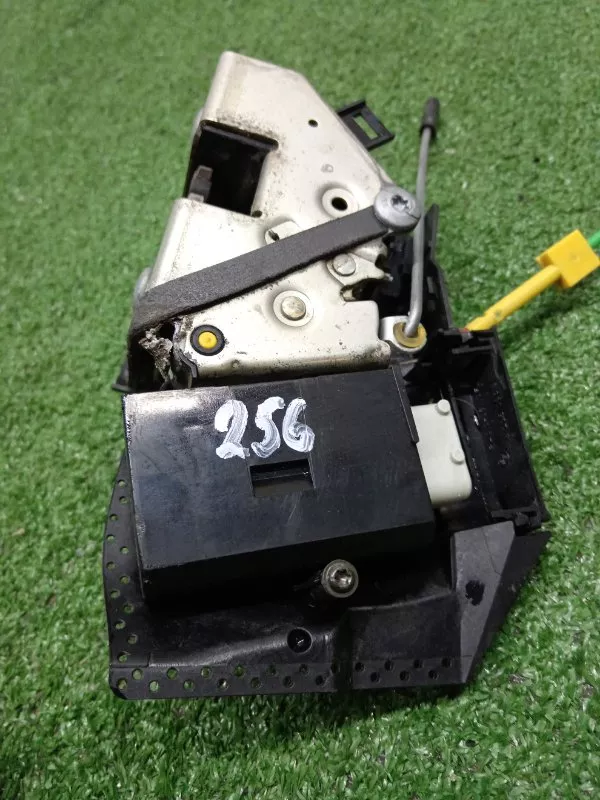 Замок двери