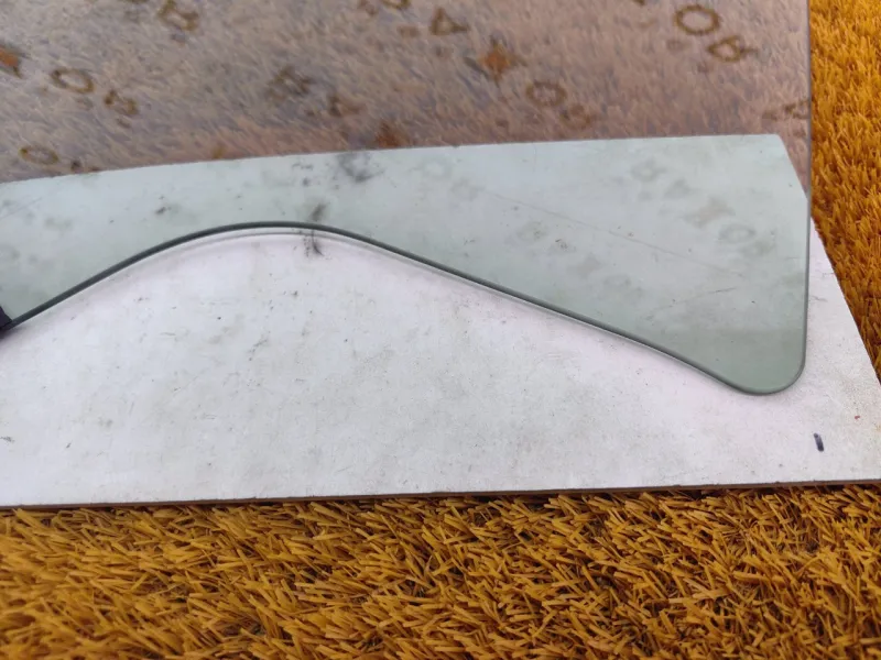 Стекло двери