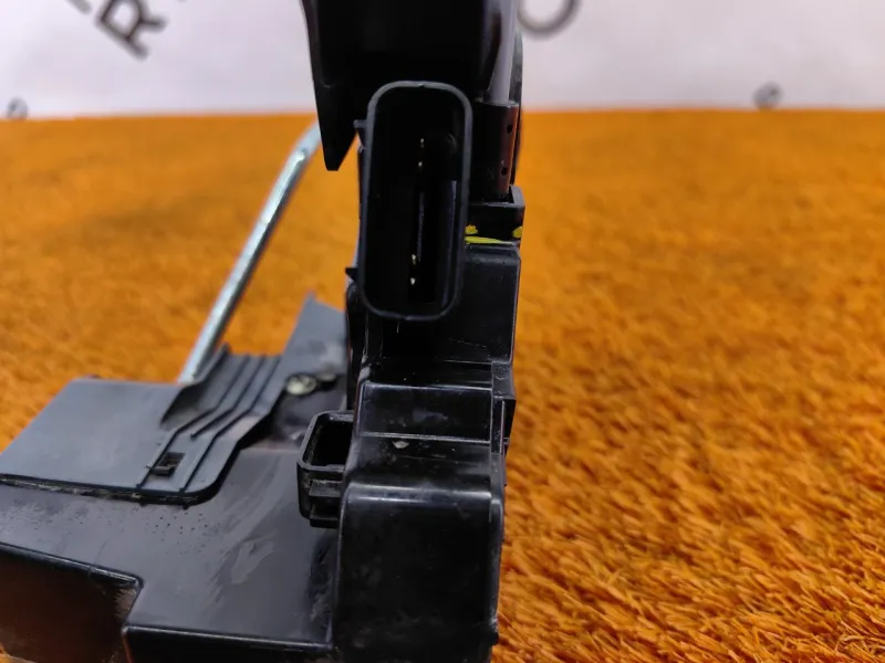 Замок двери