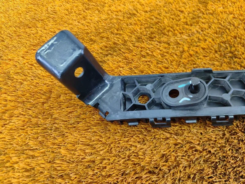 Кронштейн бампера