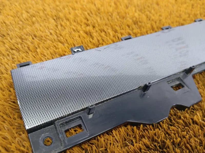 Накладка на торпедо