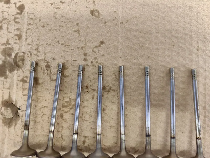 Клапан выпускной