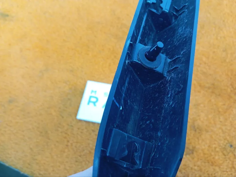 Молдинг на крыло